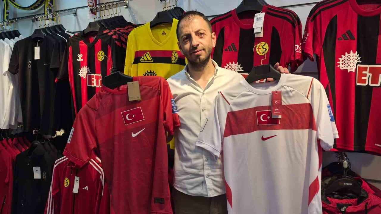 Milli maçların ardından forma satışlarında Messi hareketliliği