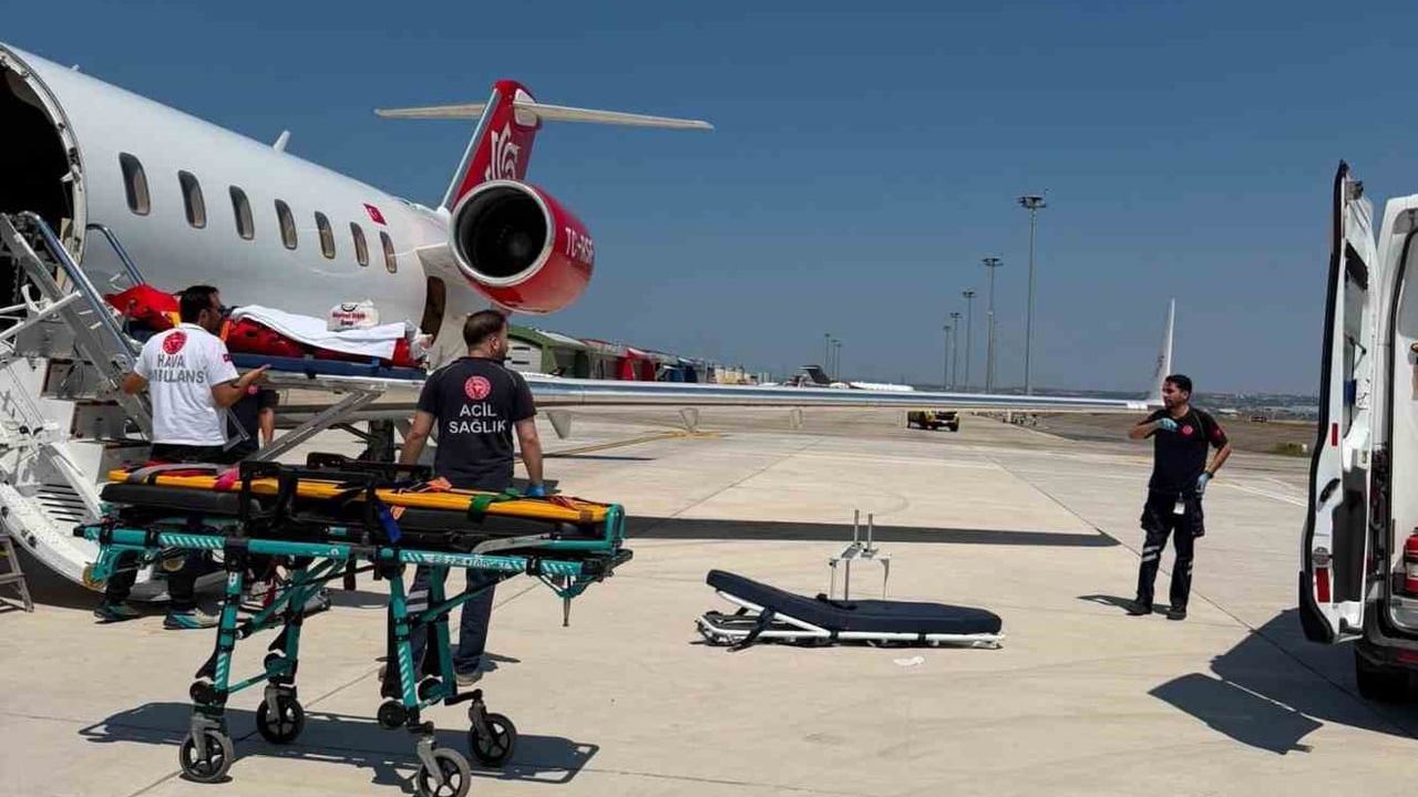Mısır’da kaza geçiren üç Türk hava ambulansıyla Türkiye’ye sevk edildi