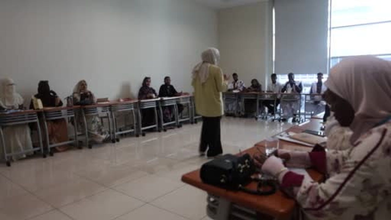 Moritanyalı öğrenciler Konya'da bir ayda Türkçeyi ve kültürü keşfediyor