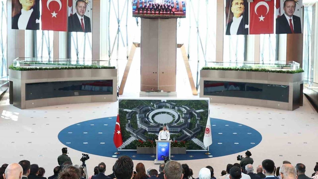 MSB: TSK kendisine tehdit oluşturmayan hiç kimse için tehdit değildir