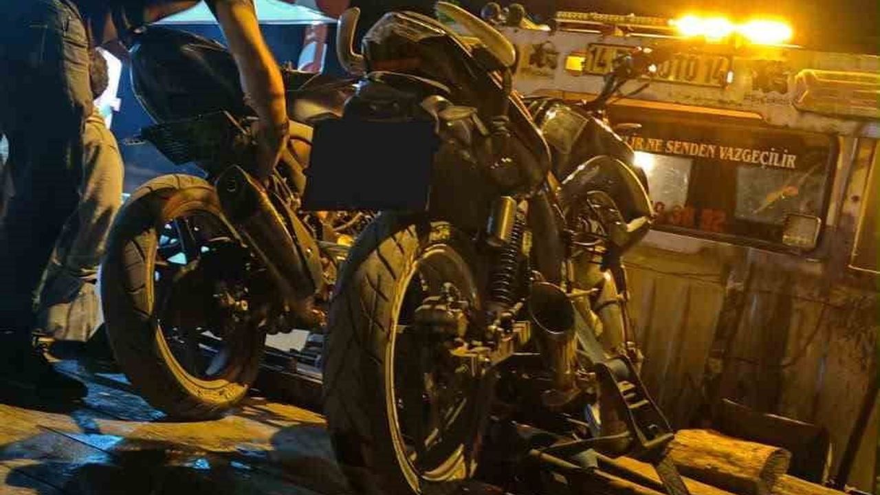 Mudurnu'da motosiklet denetimlerinde 2 araç trafikten men edildi