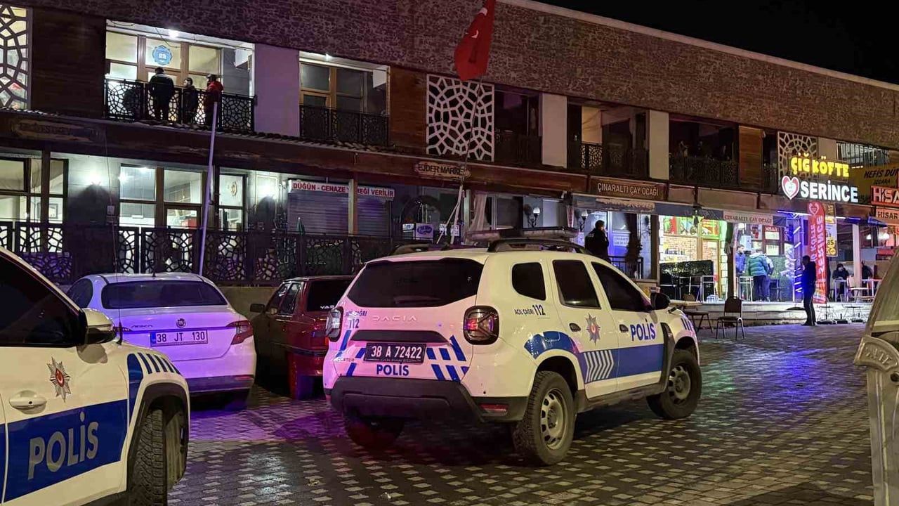 Müebbet hapis kararı: oyun salonundaki bıçaklı kavgada 19 yaşındaki gencin ölümü
