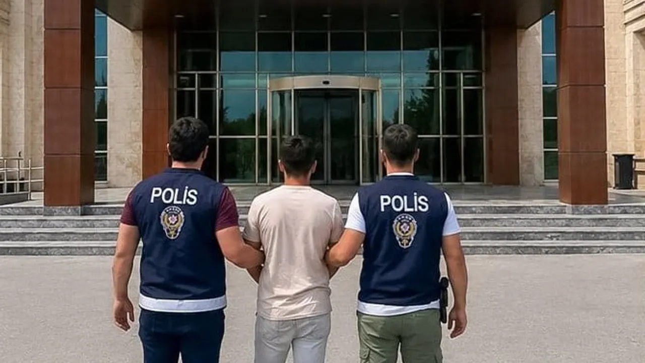 Muş'ta tefecilikten aranan hükümlü adli süreç sonrası cezaevine teslim edildi