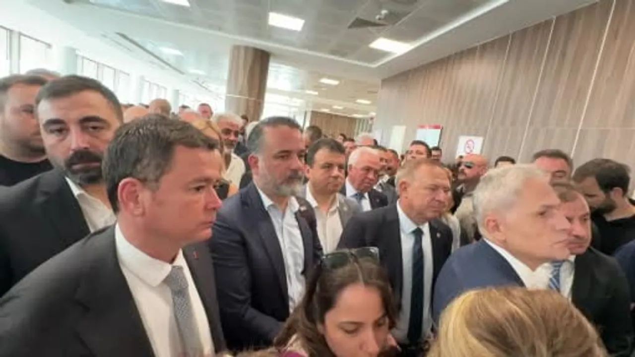 Mustafa Bozbey'in yargılanmasına başlandı