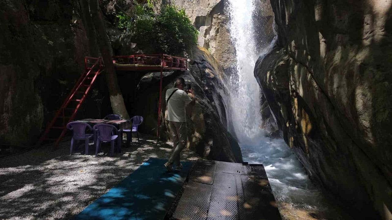 Nehri Şelalesi'ne yoğun ilgi