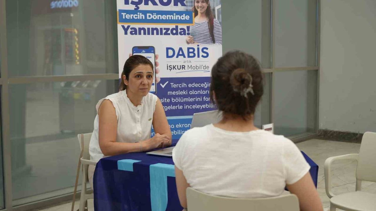 Niğde'de LGS ve YKS tercihlerinde DABİS rehberliği: öğrenci ve velilere uygulamalı destek