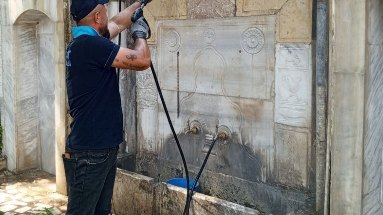 Niksar’daki tarihi alanlar Tokat Belediyesi’nin desteğiyle temizlendi