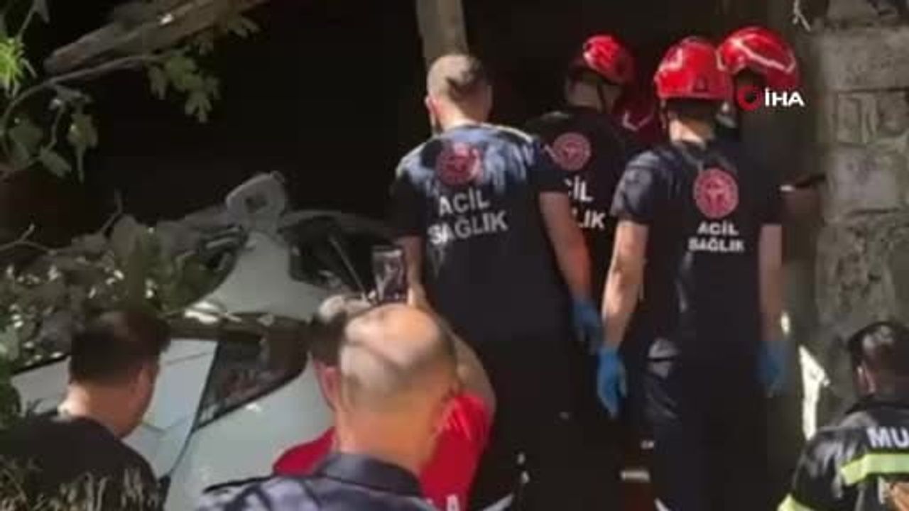 Nişanlı çiftin düüğün hayali kaza ile yarım kaldı