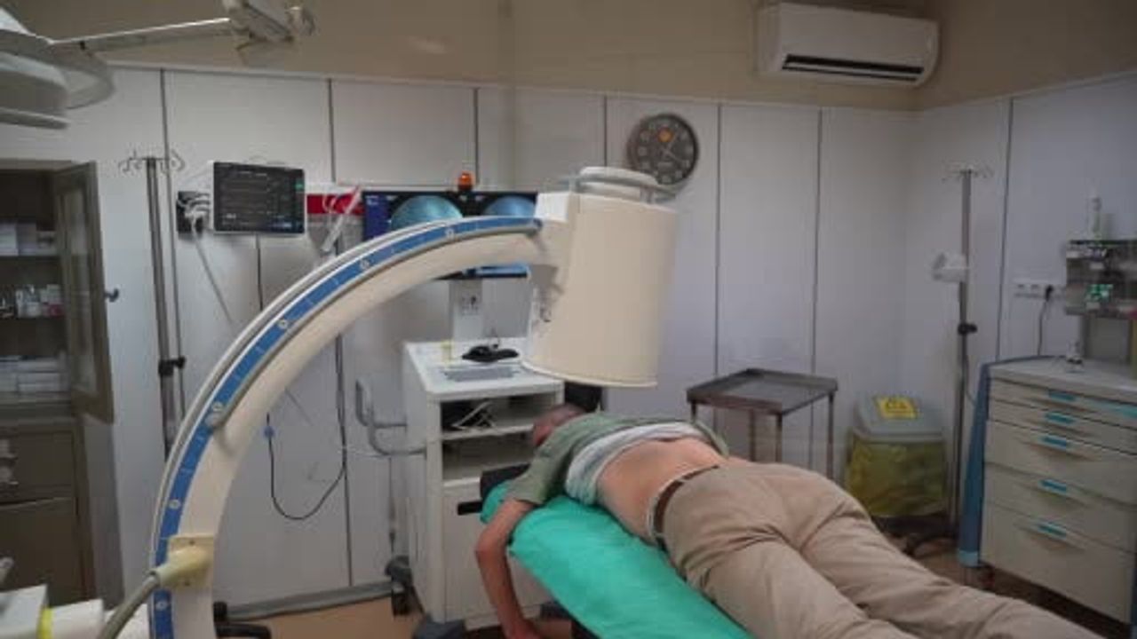 OMÜ'de umudun elektrotları: spinal kord stimülatörü kronik ağrıyı azaltıyor