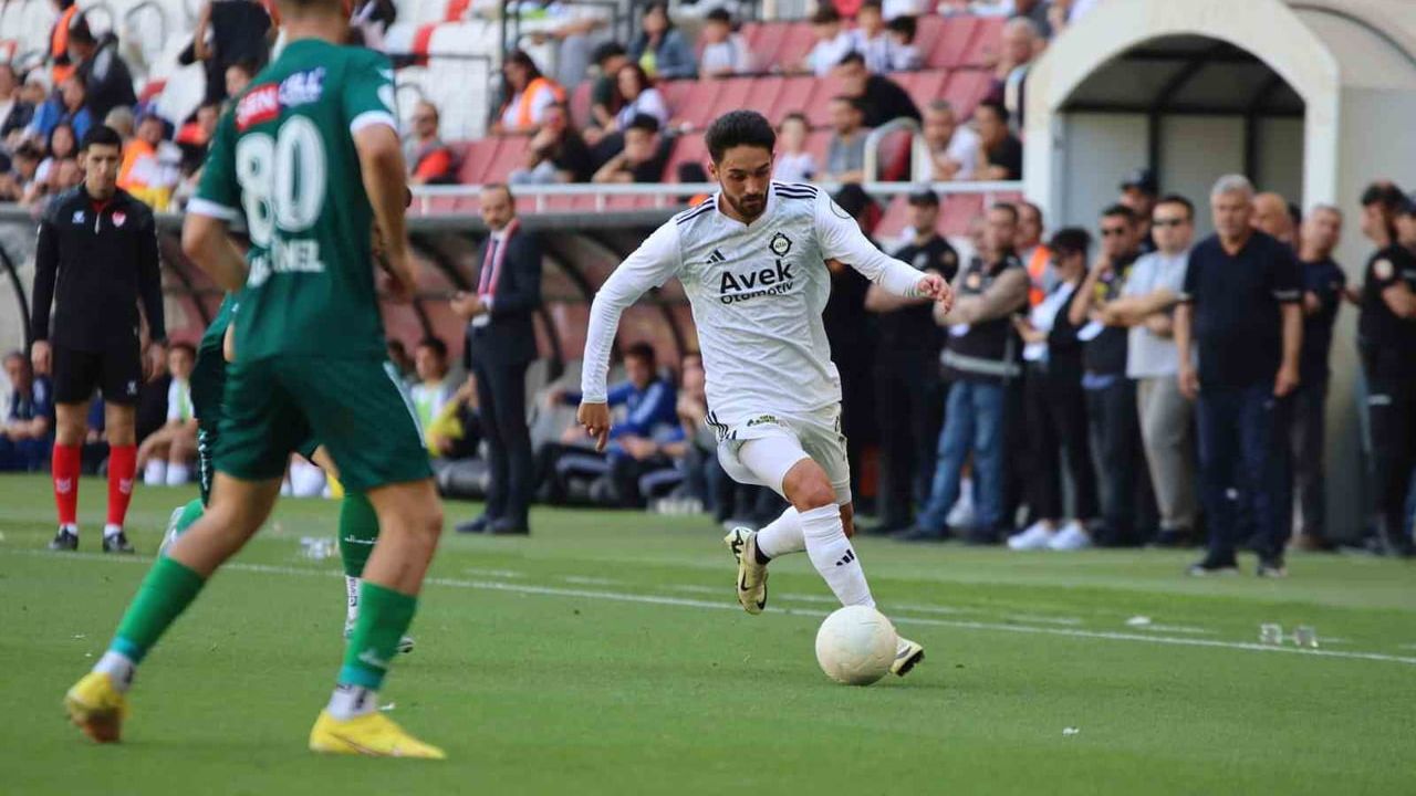 Onur efe kariyerine Gaziemir'de yeni sayfa açıyor
