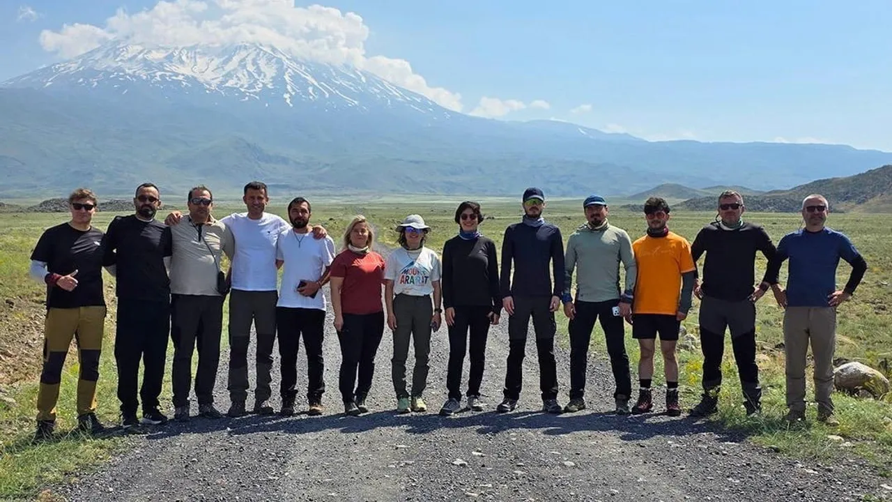 Ordu Dağcılık Spor Kulübü Ağrı Dağı'na 5 bin 137 metrelik zirve tırmanışı gerçekleştirdi