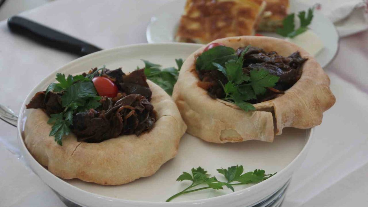 Ordu'nun gastronomi rotasını değiştiren fındık yaprağı sarması