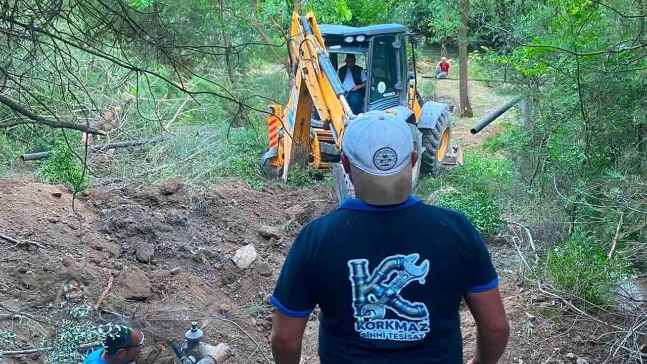 Orhaniye köyünde içme suyu hattı yenilendi