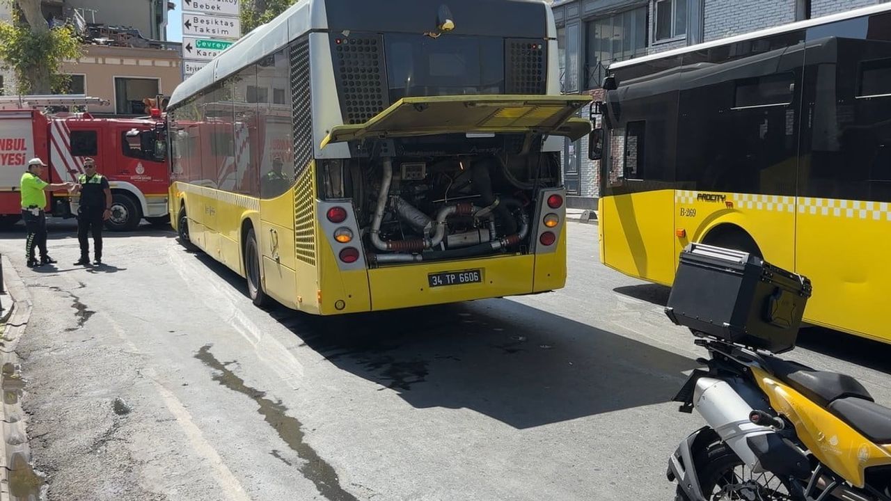Ortaköy'de motor arızası yaşayan İETT otobüsü cadde trafiğini aksattı
