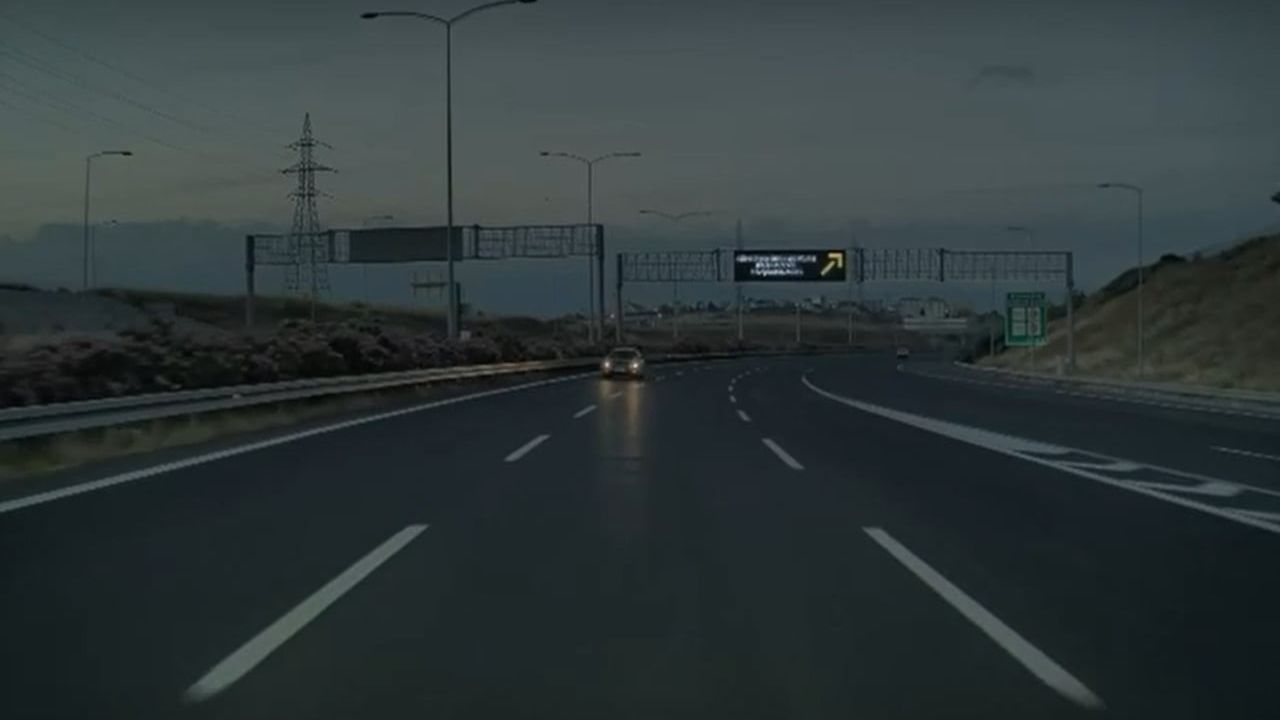Osman Gazi Köprüsü girişinde ters yönden gelen araç kazayı ucuz atlattı