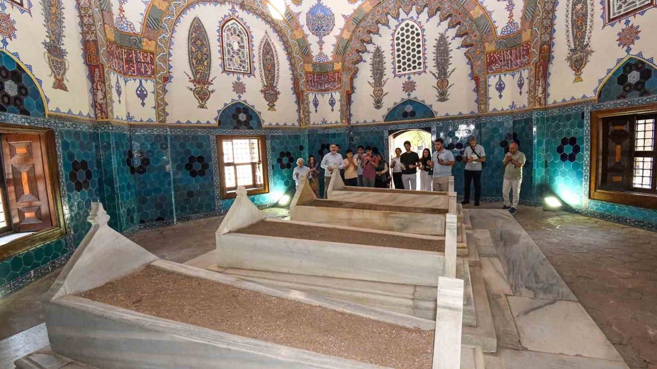 Osmangazi’de gençler Tanpınar’ın izinde Bursa’yı yeniden tanıdı