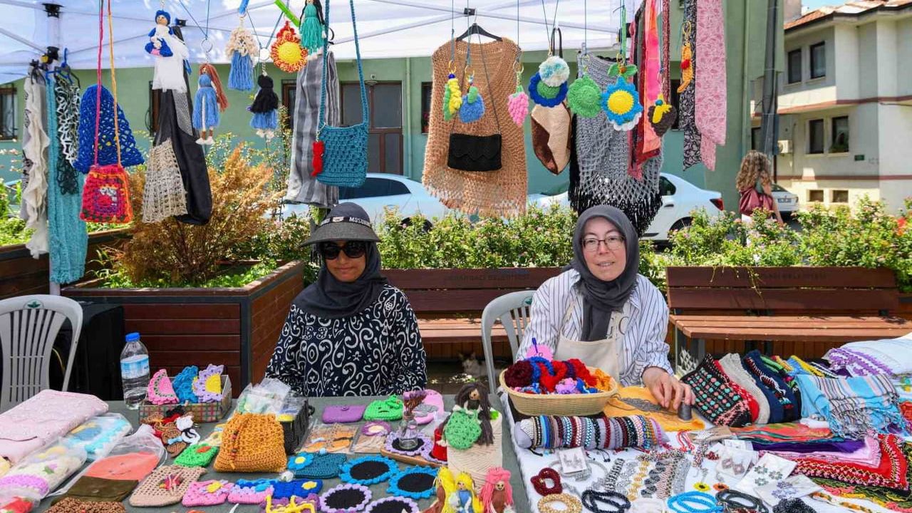 Osmangazi'de Kadın Girişimciler Sokağı Üftade Meydanı'nda üreticileri buluşturdu