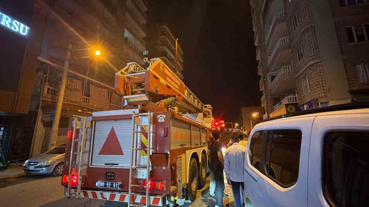 Osmaniye’de balkonda yakılan mangal dumanı itfaiyeyi harekete geçirdi
