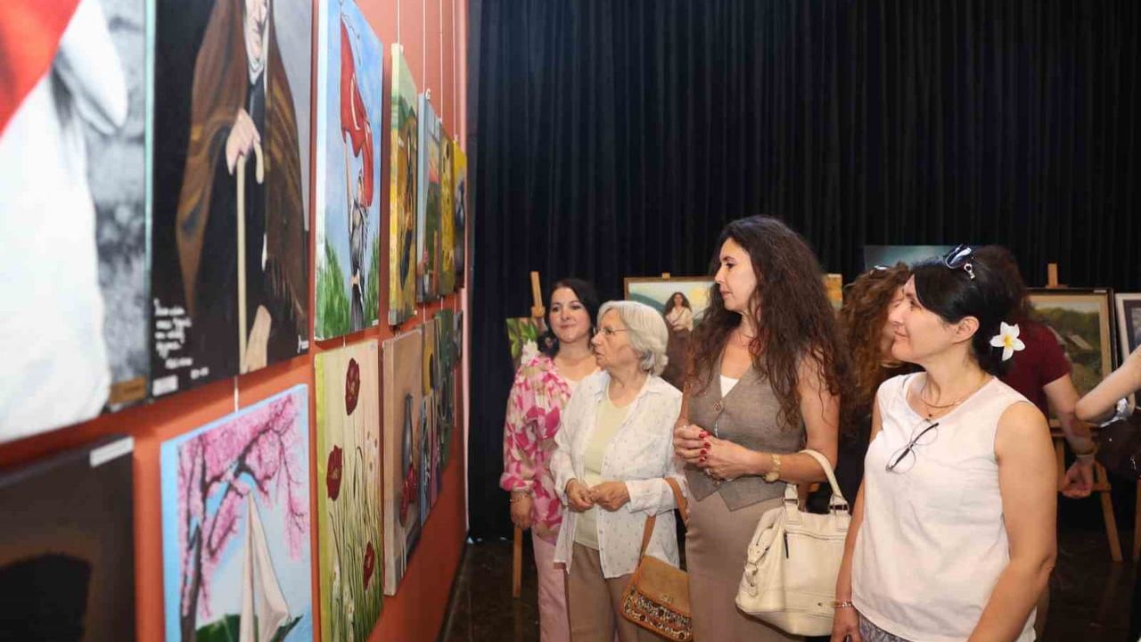 OSMEK kursiyerlerinin eserleri Panorama 1326'da sanatseverlerle buluştu