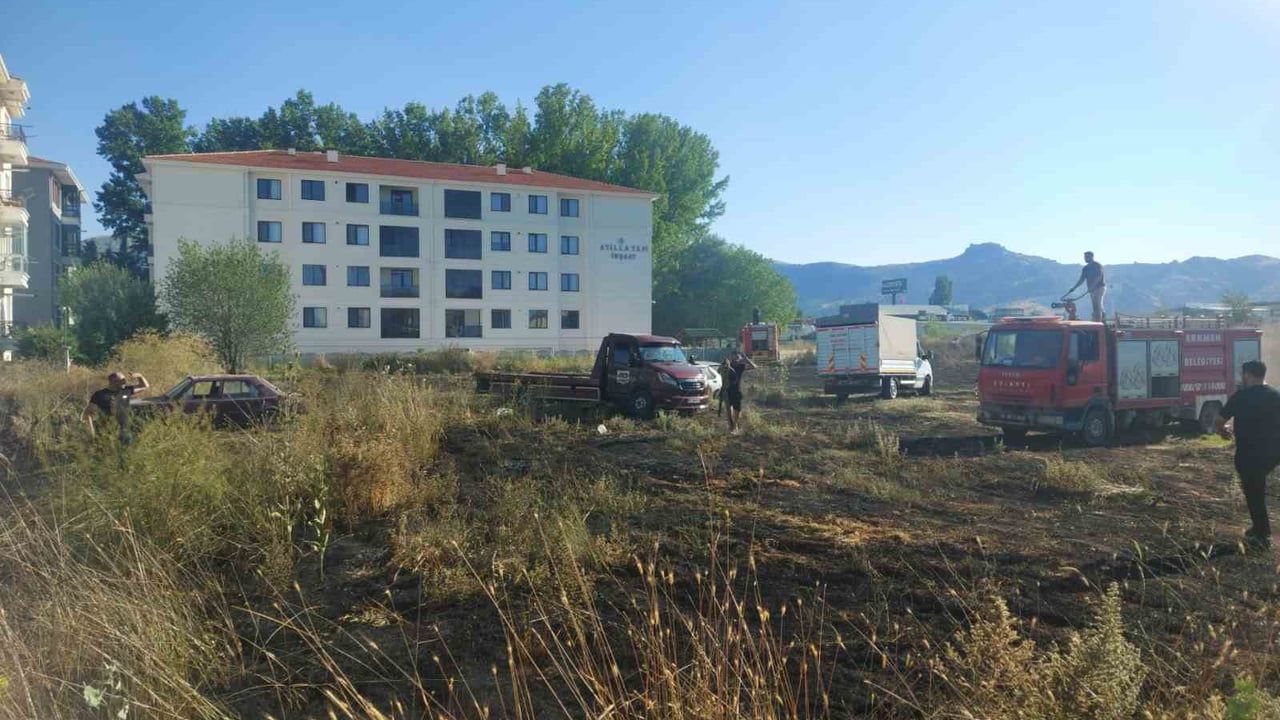 Otluk alandaki yangın, Emniyet Müdürlüğü yakınında TOMA ve itfaiyenin müdahalesiyle söndürüldü