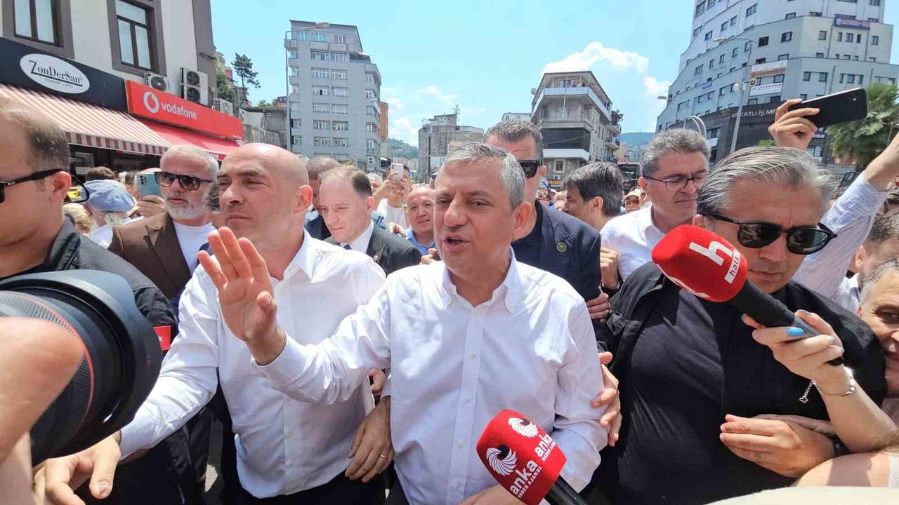 Özgür Özel: siyasette marifet gemiyi limana çekmek değil menzile ulaştırmaktır