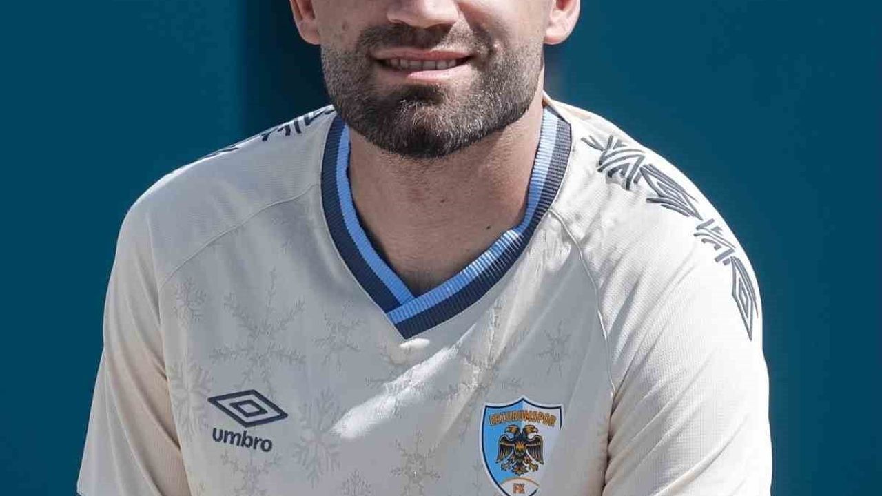 Palandöken esintili üçüncü forma ile Erzurumspor üçlüyü tamamladı