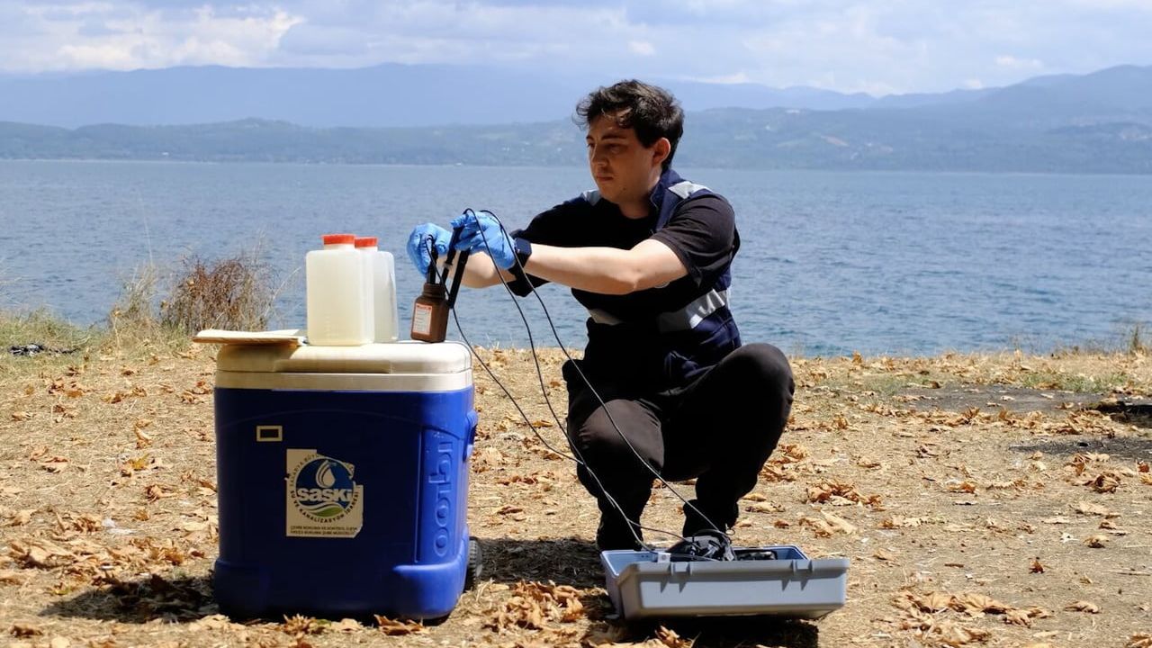 Pamuksu oluşumun sırrı çözüldü: Sapanca Gölü'ndeki beyaz tabaka alg çıktı