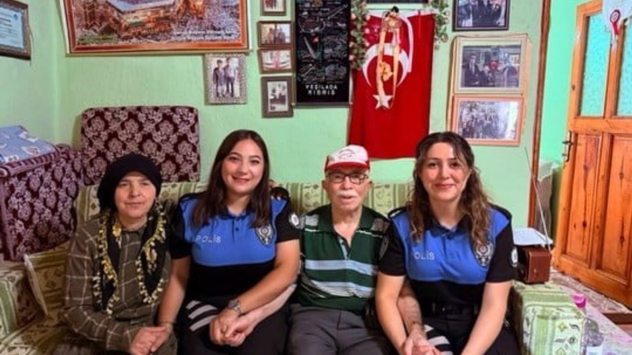 Polisten ev ziyaretleriyle gazilere vefa