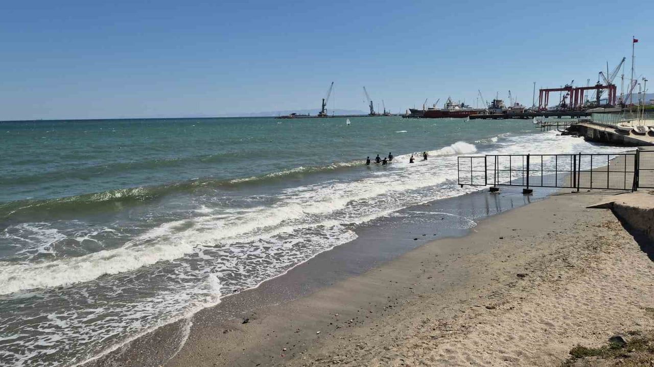 Poyraz Tekirdağ kıyılarında deniz ulaşımını aksattı