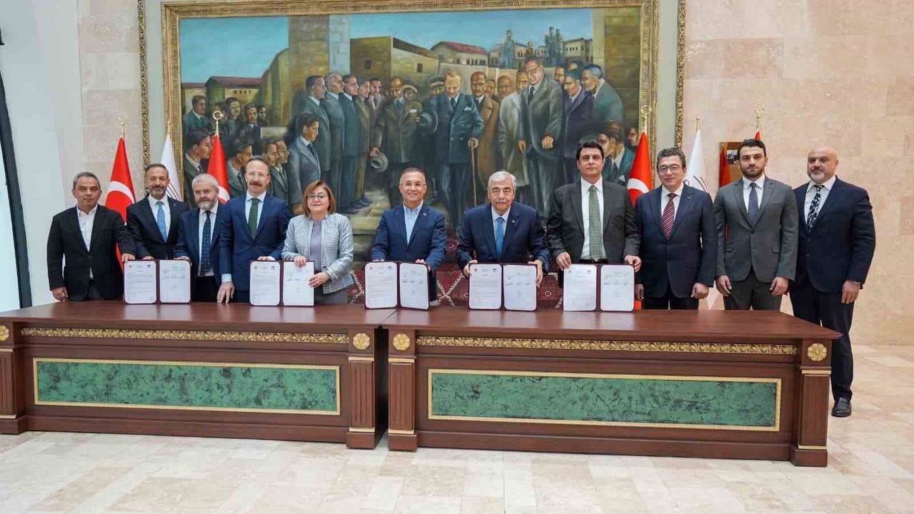 Protokol imzalandı: Abdulkadir Konukoğlu Kur’an kursu 15 Temmuz Mahallesi'ne yapılacak