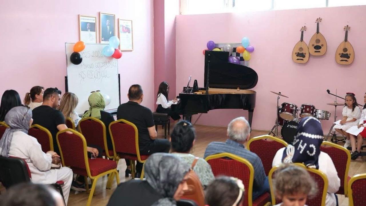 Pursaklar’da bir yıllık emek melodilere dönüştü