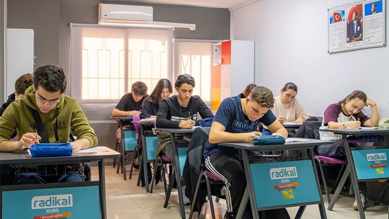 Radikal'den çeyrek asırlık başarı: 2026 YKS'de kitlesel dereceler