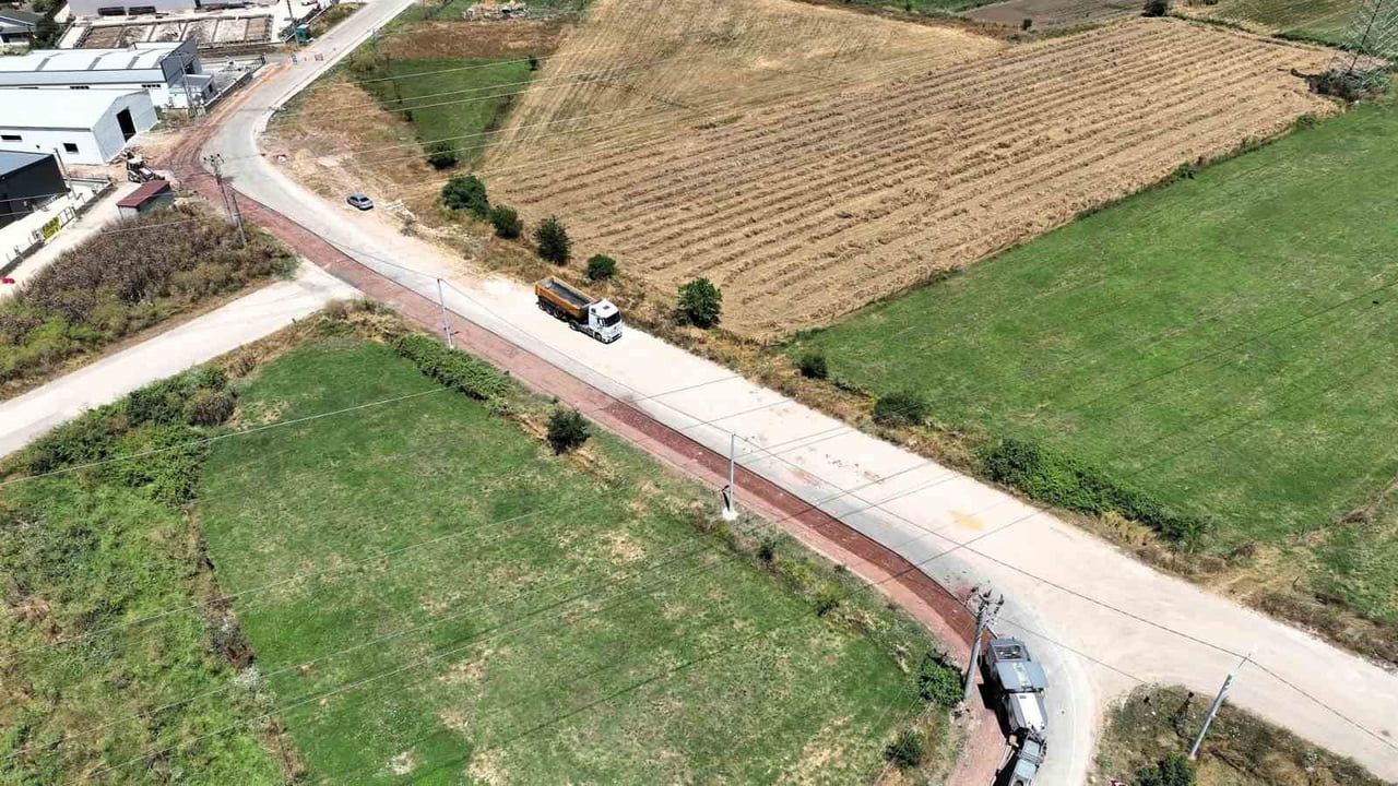 Reform Caddesi'nde üstyapı yenileme çalışmaları başladı