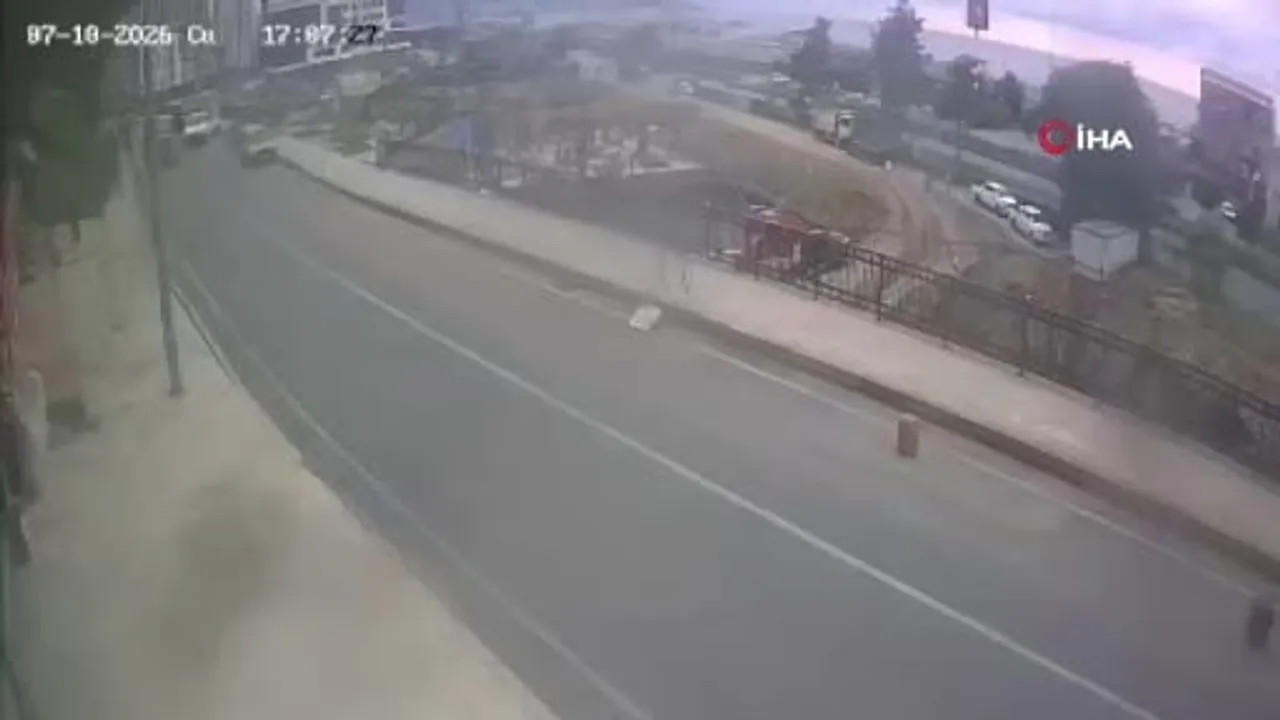 Rize’de yol çökmesi nedeniyle 2 bina tedbir amaçlı tahliye edildi