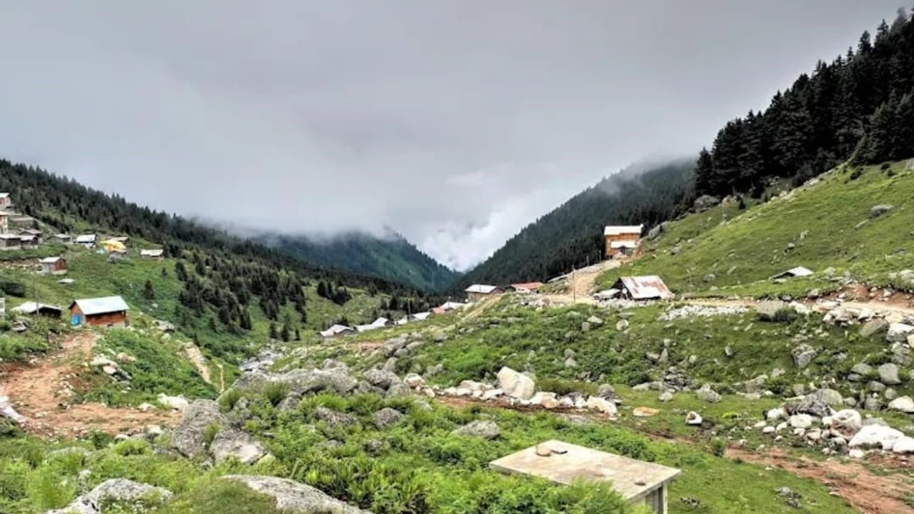 Rize'nin Hamlakit Yaylası'nda kaybolan Rus turistler sağ bulundu