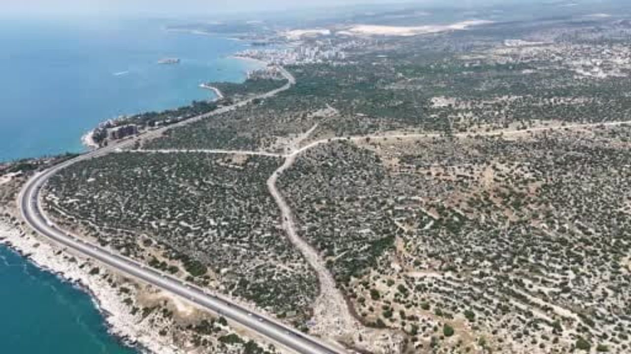 Roma yolu Erdemli'de 2 bin yıllık bölümüyle gün yüzüne çıktı