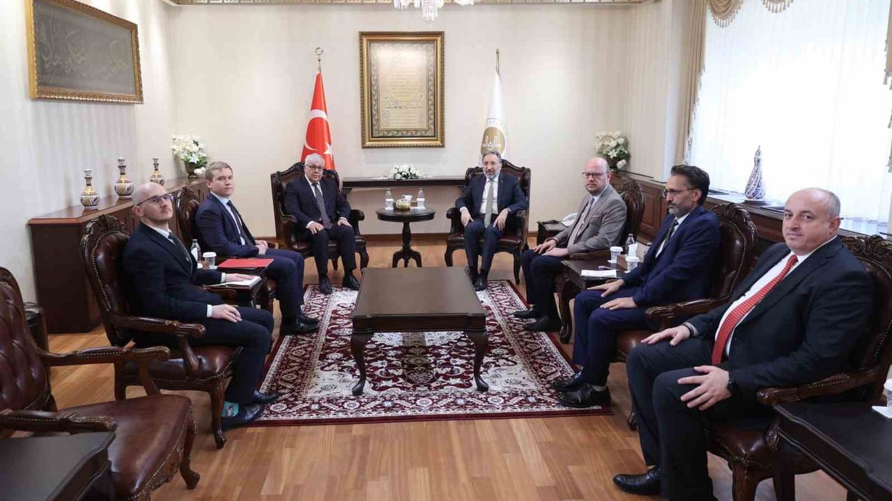 Rusya büyükelçisi Vershinin, Diyanet İşleri Başkanı Arpaguş ile görüştü