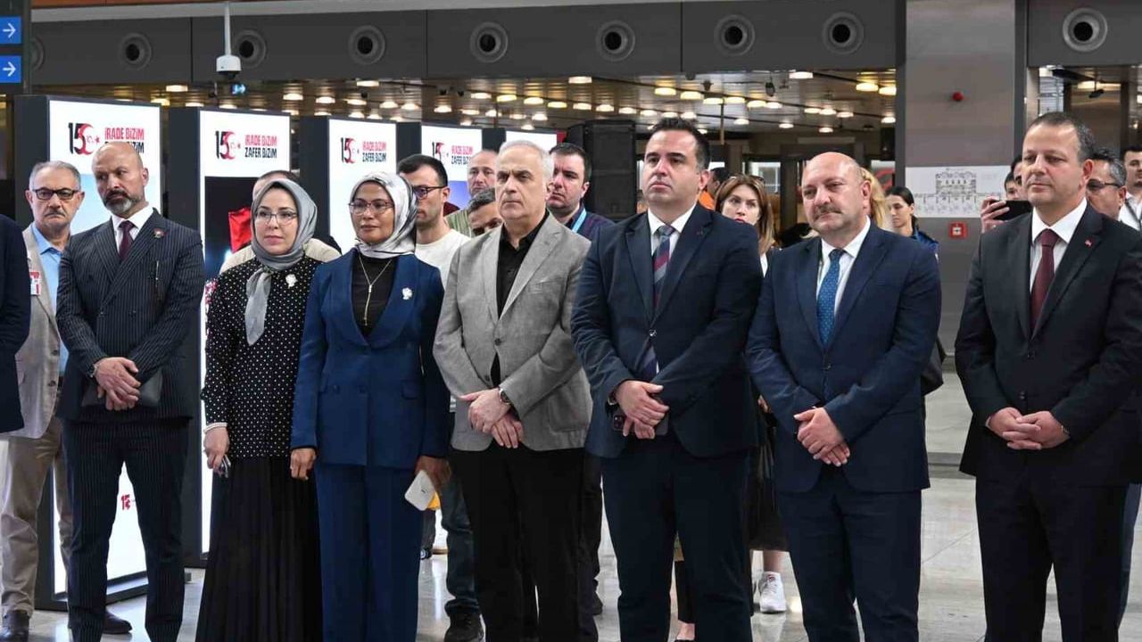 Sabiha Gökçen Havalimanı'nda Hafıza ve Hatıra: 15 Temmuz fotoğraf sergisi açıldı