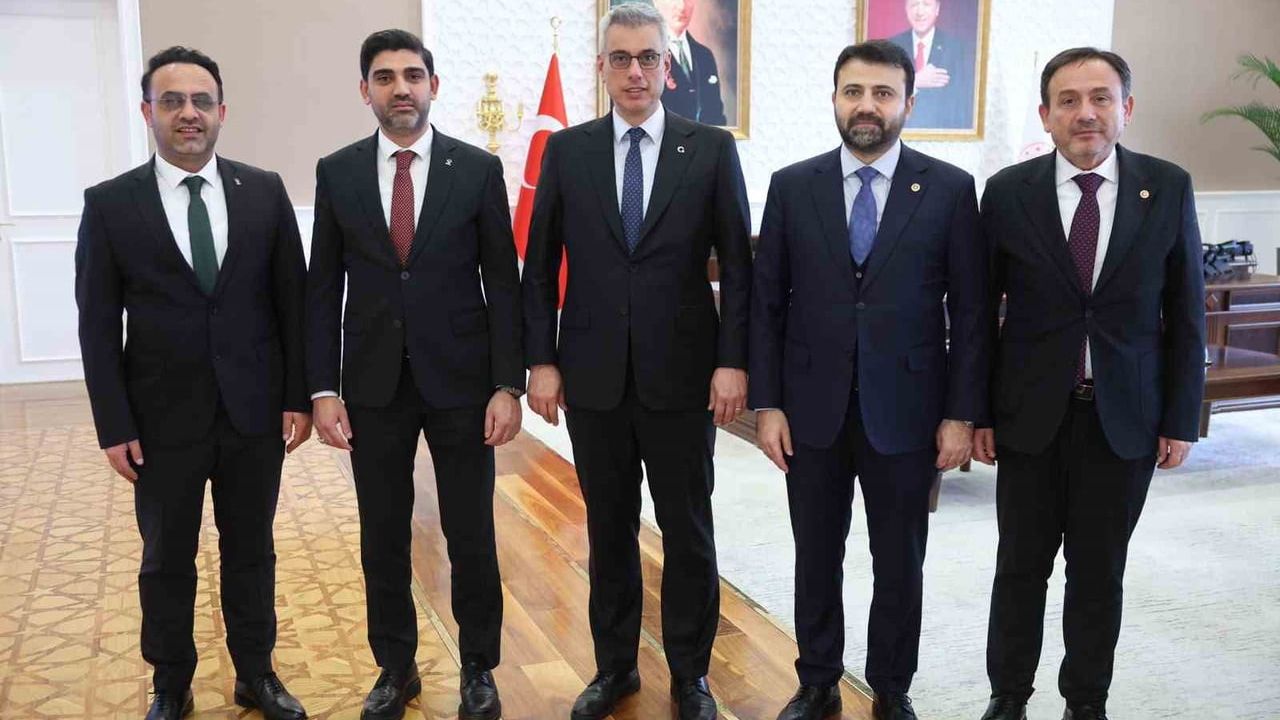 Sağlık bakanı Prof. Dr. Kemal Memişoğlu Karabük’e geliyor