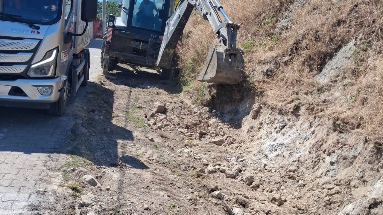 Şahinciler Mahallesi’nde yol genişletme çalışmaları başladı