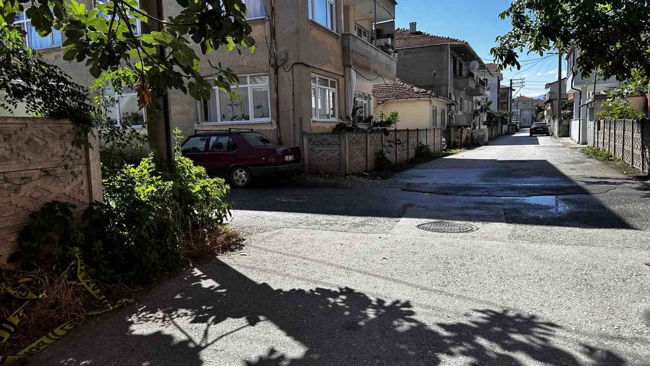 Sakarya’da husumetli şahıslar arasında silahlı çatışma: 1 ölü, 1 ağır yaralı