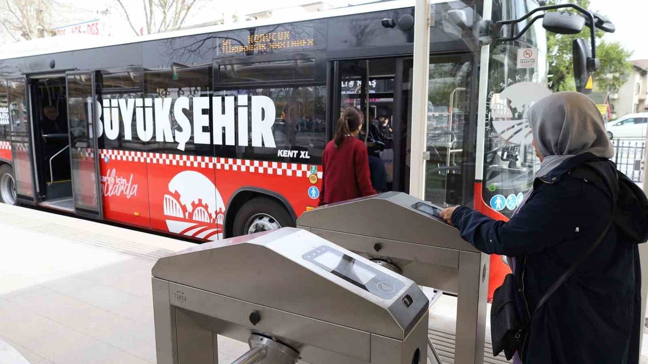 Sakarya’da toplu taşımada vatandaş dostu aktarma sistemi 514 bin kez kullanıldı
