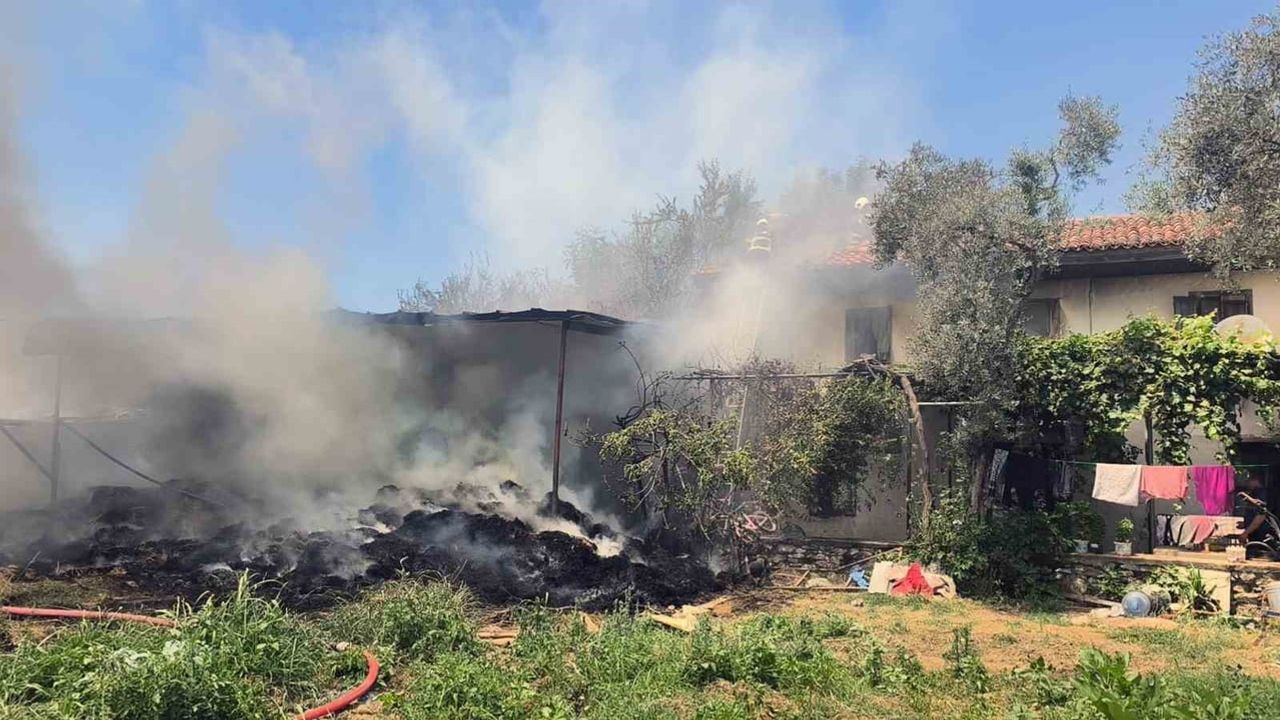 Saman balyasından başlayan yangın eve sıçradı