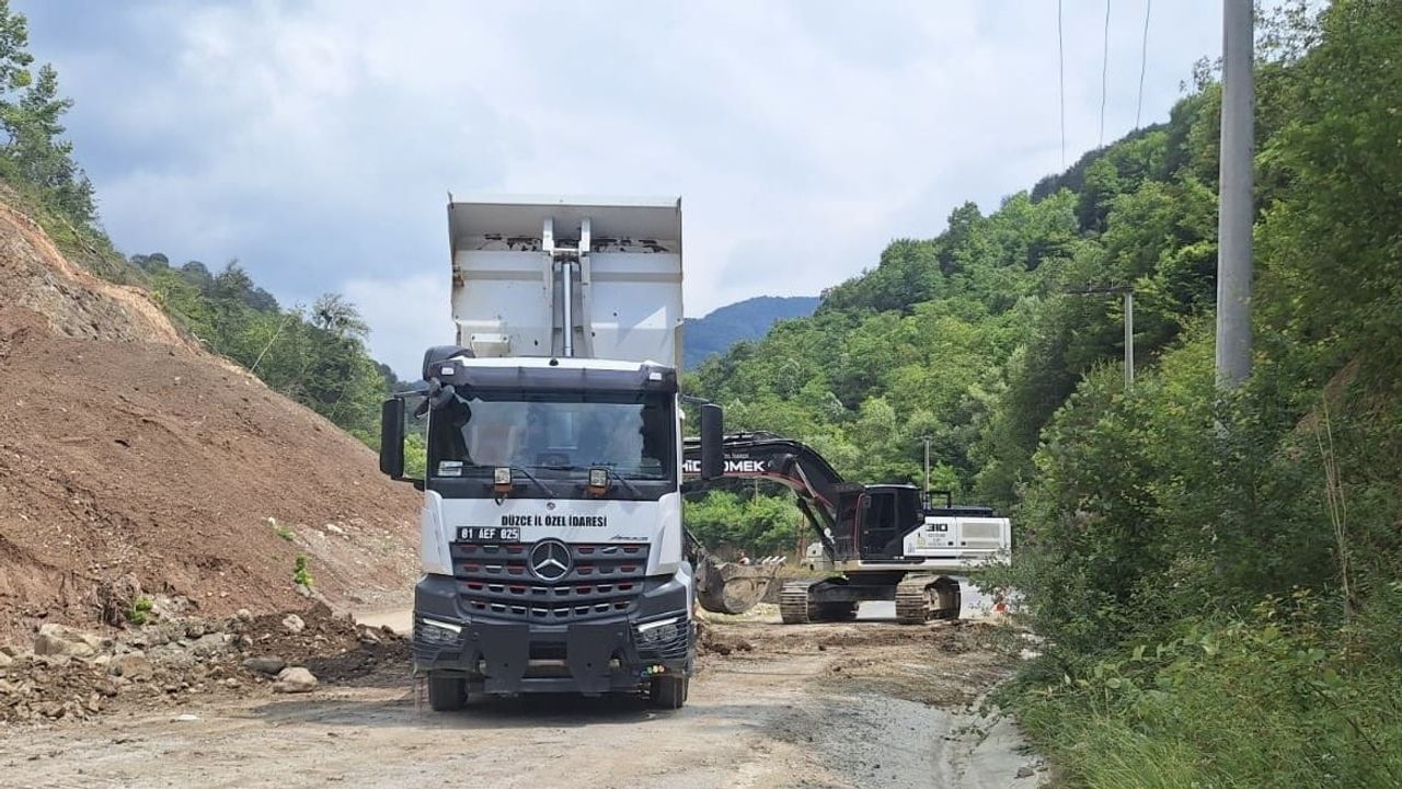 Samandere köyü grup yoluna 5 adet kutu menfez yerleştirildi