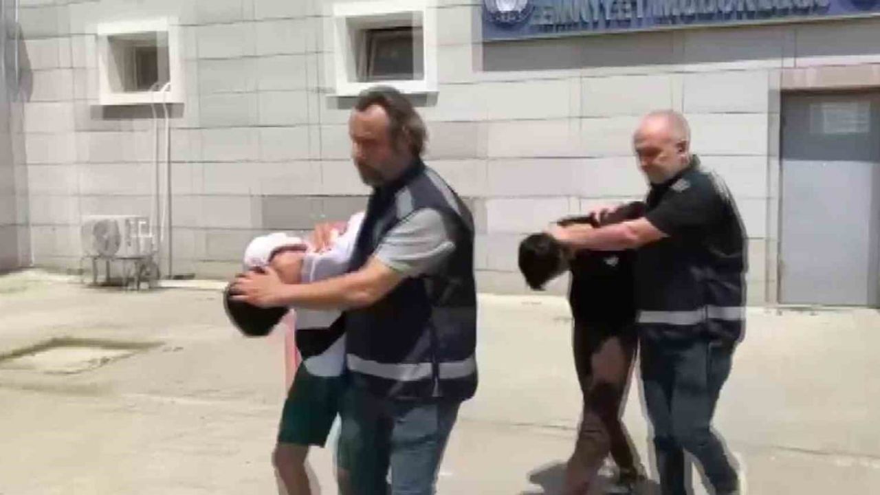 Samsun'da 'vatandaşlık' tuzağı çöktü: 175 gram altınla kaçan iki şüpheli tutuklandı
