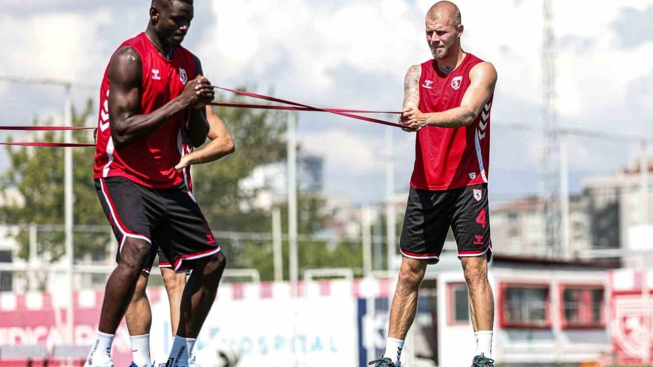Samsunspor hazırlıkları çift antrenmanla sürdürüyor
