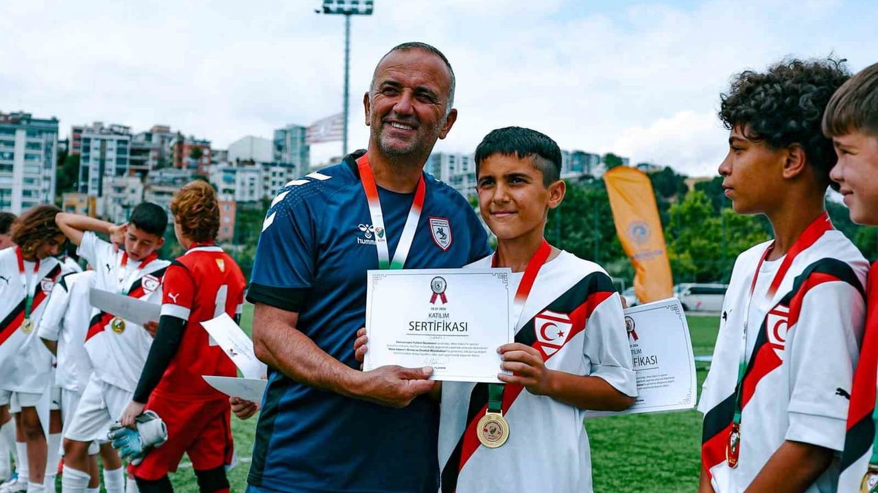 Samsunspor ile KKTC U12 milli takımı Mete Adanır anısına dostluk maçı