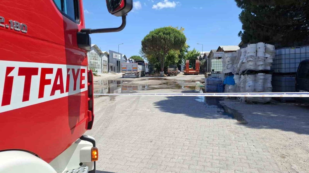 Sanayi sitesinde formaldehit sızıntısı: üç kişi hastaneye kaldırıldı