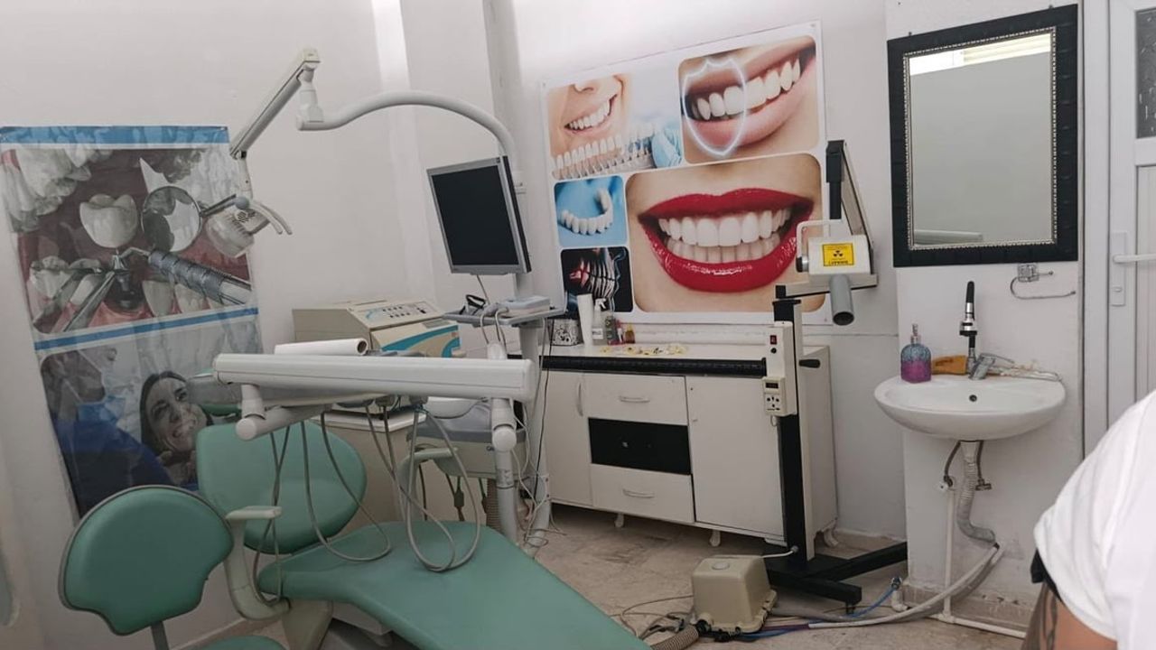 Şanlıurfa'da ruhsatsız iki diş merkezi mühürlendi
