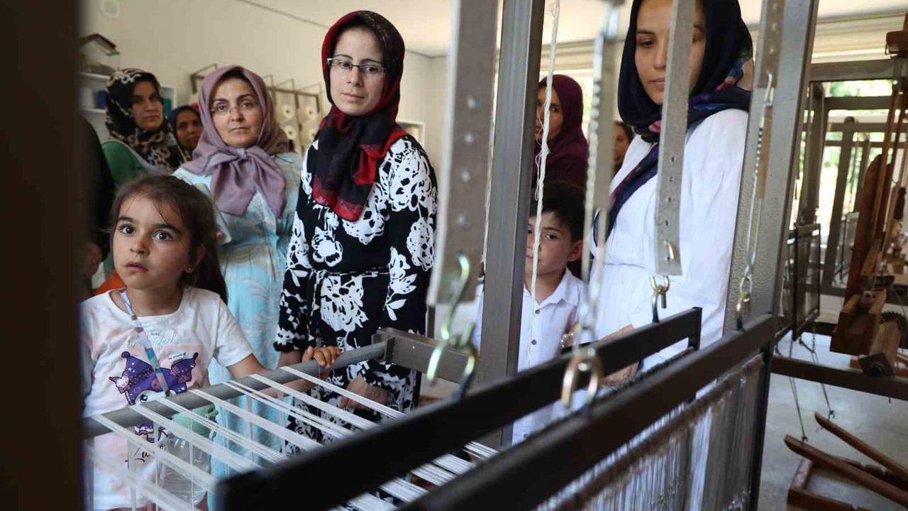 Sapadere İpek Evi yerli ve yabancı ziyaretçileri ağırlıyor